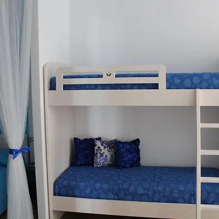 Rotonda Sul Mare 3* מנפרדוניה