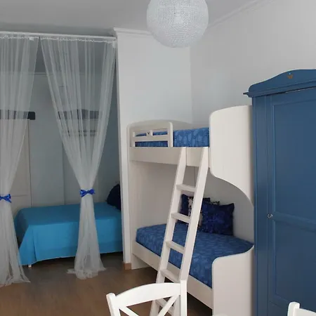 Rotonda Sul Mare 3* מנפרדוניה