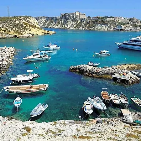 Oda ve Kahvaltı Rotonda Sul Mare 3*