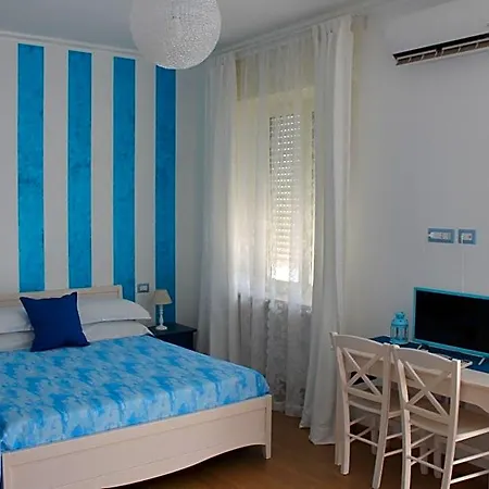 Rotonda Sul Mare B&B