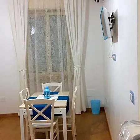 Rotonda Sul Mare 3*