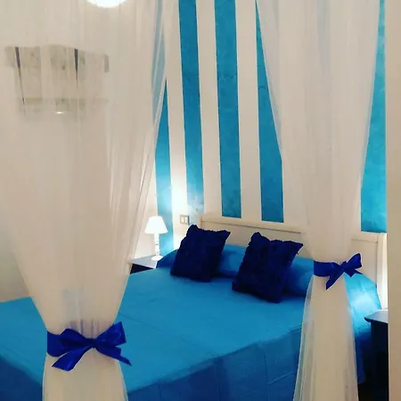 Bed and Breakfast Rotonda Sul Mare 3*