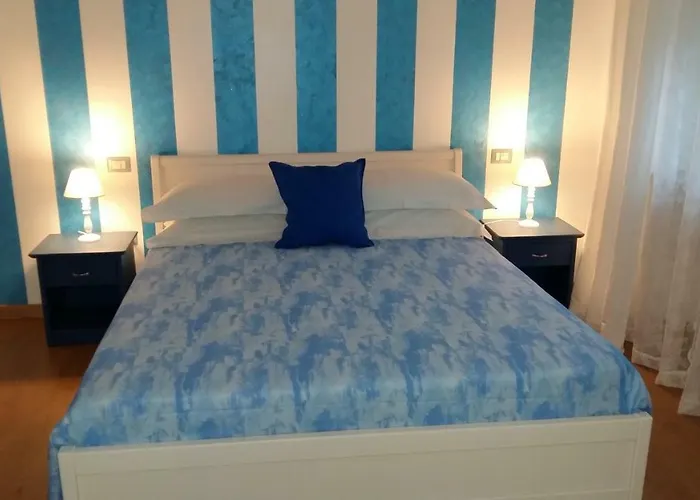 Rotonda Sul Mare 3*