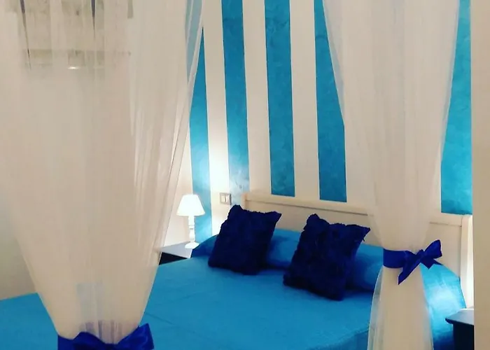 Bed & Breakfast Rotonda Sul Mare 3*