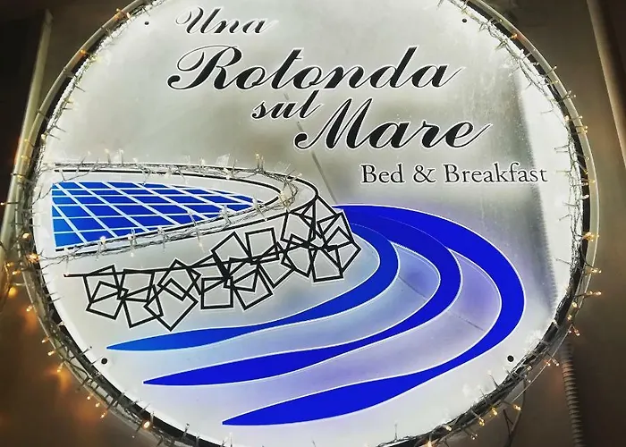 Rotonda Sul Mare 3* Manfredónia